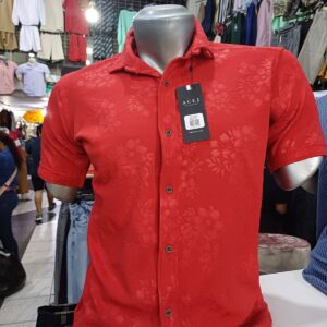 Camisa con labrado de flores